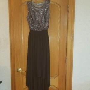 High low sleeveless Silver Sparkle/black dress
